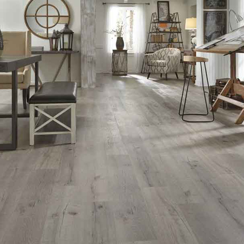 piso vinilico a prueba de aguar -Roble Siena – SP025